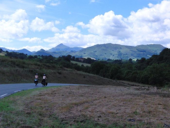 Cycle touring in the pyraneese